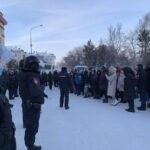 Несанкционированные шествия сторонников Навального прошли в городах России 23 января