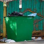 За половину мая тюменцы написали 200 жалоб о мусоре