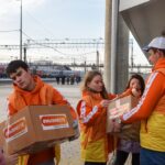 Тюменские волонтеры передали посылки мобилизованным землякам