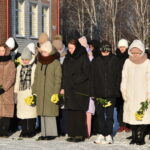 В Ярковской школе открыли мемориальные доски